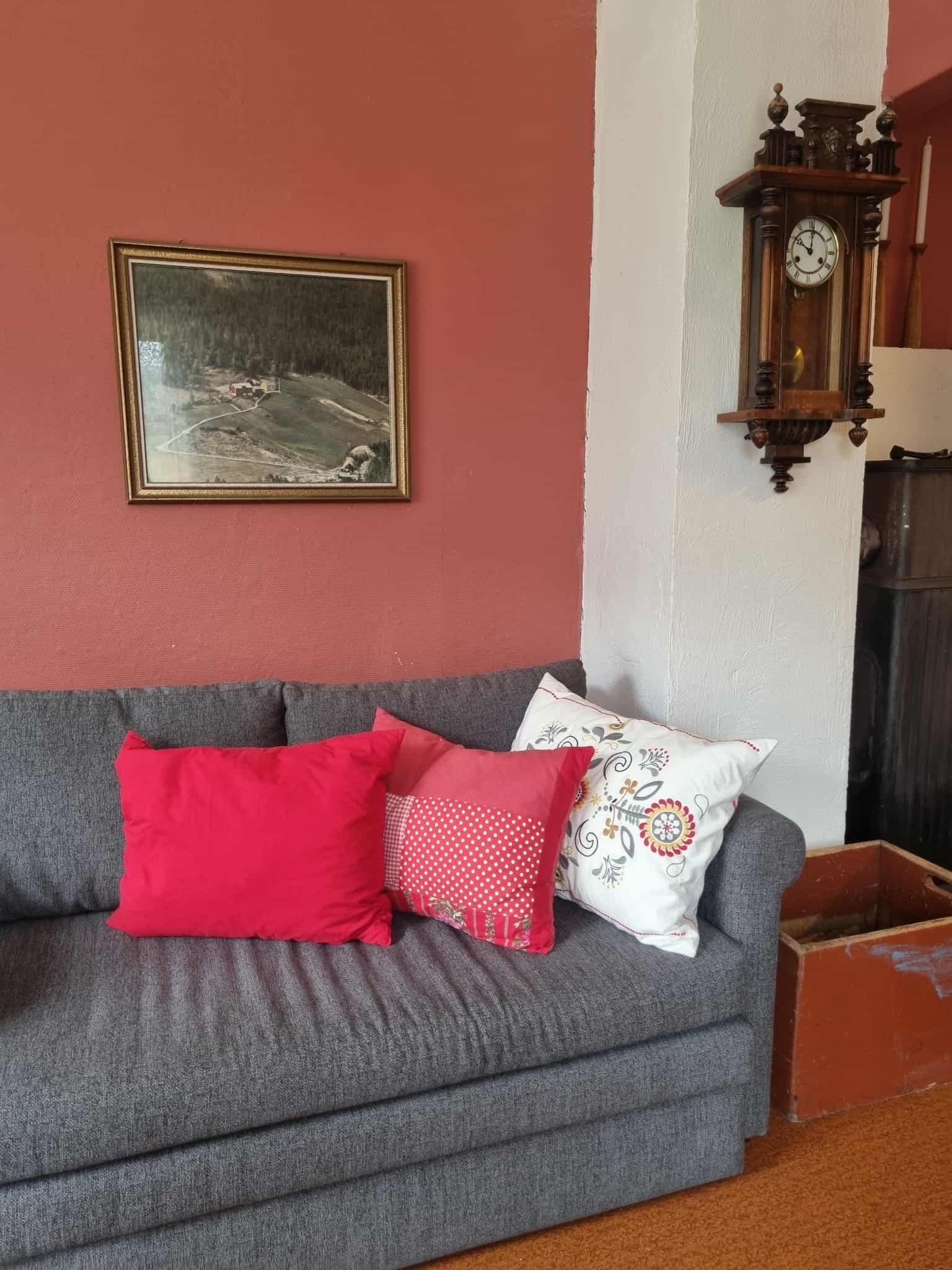 Stove Kårdelen – overnatting nær Jotunheimen, Sognefjorden og Ofredalen jaktterreng